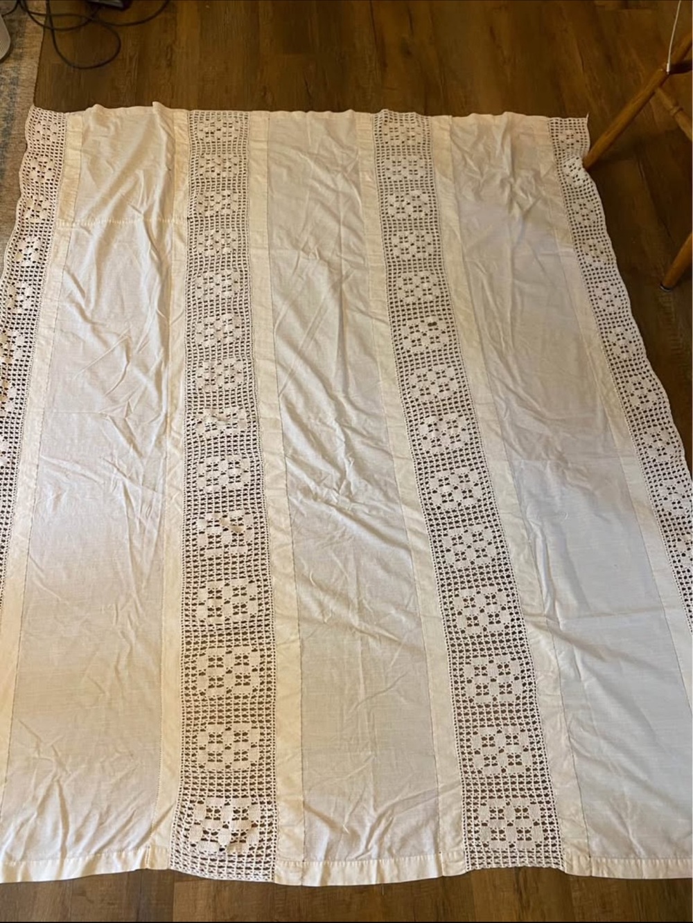 Vintage Handmade Ivory Tablecloth